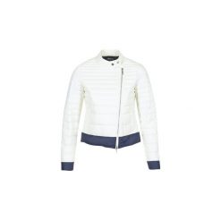 Kurtki pikowane Armani jeans BEAUJADO. Białe kurtki damskie Armani Jeans, bez wzorów, z jeansu, bez kaptura. Za 1063,20 zł.