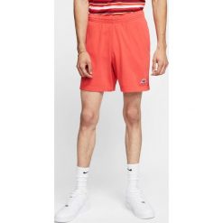 Nike Club Szorty Czerwony. Czerwone spodenki i szorty męskie Nike, xl, bez wzorów, z bawełny. Za 171,95 zł.