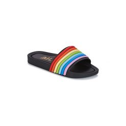 Klapki Melissa BEACH SLIDE 3DB. Czarne klapki damskie Melissa, bez wzorów, bez obcasa. W wyprzedaży za 223,30 zł.