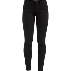 Levi's® 721 HIGH RISE SKINNY Jeans Skinny Fit black sheep. Czarne jeansy damskie marki Levi's®, z bawełny. W wyprzedaży za 356,15 zł.