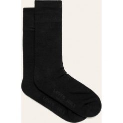 Levi's - Skarpety (2 pack). Czarne skarpetki męskie Levi's®, bez wzorów, z bawełny. Za 39,90 zł.