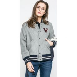Wrangler - Kurtka bomber. Szare kurtki damskie Wrangler, s, bez wzorów, z poliesteru, krótkie, bez kaptura. W wyprzedaży za 249,90 zł.