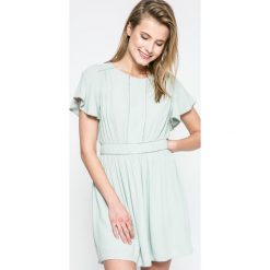 Pepe Jeans - Sukienka. Szare sukienki damskie Pepe Jeans, na co dzień, s, bez wzorów, z wiskozy, casualowe, z okrągłym kołnierzem, bez rękawów, mini, proste. W wyprzedaży za 219,90 zł.