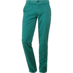 Rurki męskie: BOSS CASUAL SLIM Spodnie materiałowe open green