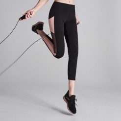 Legginsy Gym Hard - Czarny. Czarne legginsy damskie Sinsay, xl, bez wzorów. W wyprzedaży za 29,99 zł.