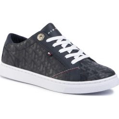 Sneakersy TOMMY HILFIGER - Tommy Jacquard Leather Sneaker FW0FW04602 Desert Sky DW5. Niebieskie półbuty damskie TOMMY HILFIGER, ze skóry ekologicznej. Za 449,00 zł.