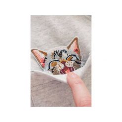 Bluza raglan kieszonka kotek złośnik. Szare bluzy damskie marki One mug a day, s, z aplikacjami, z bawełny, bez rękawów, bez kaptura. Za 139,00 zł.