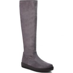 Kozaki SOLO FEMME - 95205-11-I09/000-12-00 Szary. Szare kozaki damskie Solo Femme, ze skóry, bez obcasa, bez zapięcia. W wyprzedaży za 259,00 zł.