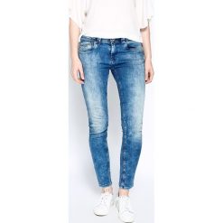 Pepe Jeans - Jeansy Whistle. Niebieskie boyfriendy damskie Pepe Jeans, z bawełny. W wyprzedaży za 269,90 zł.