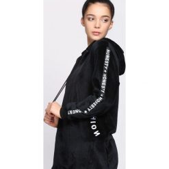 Czarna Bluza Honesty. Czarne bluzy rozpinane damskie Born2be, m, z kapturem. Za 64,99 zł.