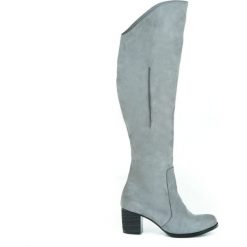 Szare kozaki z wysoką cholewką - skóra naturalna - model 189 - kolor grafitowy. Szare kozaki damskie Zapato, ze skóry, przed kolano, na wysokim obcasie, bez zapięcia. W wyprzedaży za 374,25 zł.