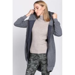 Ciemnoszara Bluza At The Outset. Szare bluzy rozpinane damskie Born2be, l. Za 79,99 zł.