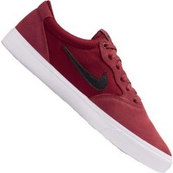 Czerwone Buty Nike Sb Chron Solarsoft M CD6278-602. Czerwone buty sportowe męskie Nike, na jesień, ze skóry, bez zapięcia. W wyprzedaży za 319,00 zł.