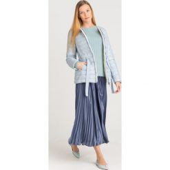 Dwustronna KURTKA GIACOMO Weekend Max Mara. Niebieskie kurtki damskie z materiału. Za 740,00 zł.