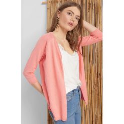 Sweter w groszki 3D. Białe swetry damskie Orsay, s, w grochy, z bawełny. Za 49,99 zł.