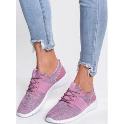 Różowe Buty Sportowe Professedly. Różowe buty sportowe damskie Renee, bez wzorów, sportowe. Za 59,99 zł.