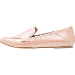 Creepersy damskie: SPM LATVIA Półbuty wsuwane rosa metallic