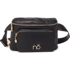 Saszetka nerka NOBO - NBAG-I3140-C020 Czarny. Czarne nerki damskie Nobo, bez wzorów, ze skóry ekologicznej, bez dodatków. W wyprzedaży za 139,00 zł.