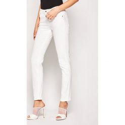 Jeansy Skinny Fit Versace Jeans Couture A1HVA0K4. Białe jeansy damskie Versace Jeans Couture. W wyprzedaży za 509,00 zł.