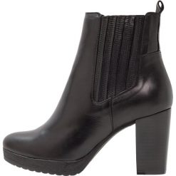 Botki damskie: Bianco PANEL PLATFORM BOOT Botki na platformie black