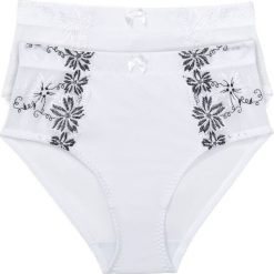 Figi wyszczuplające bonprix biały + biało-czarny. Białe majtki damskie wyszczuplające bonprix, z haftami. Za 55,98 zł.