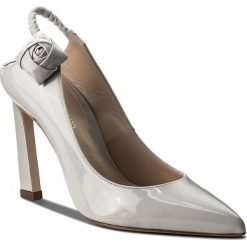 Sandały STUART WEITZMAN - Rossana XL17432 Gres Gloss. Szare klapki damskie marki Stuart Weitzman, z aplikacjami, ze skóry, bez obcasa, na obcasie. W wyprzedaży za 1249,00 zł.