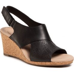 Sandały CLARKS - Lafley Joy 261454214 Black Leather. Czarne klapki damskie Clarks, bez wzorów, ze skóry, bez obcasa, na obcasie. Za 339,00 zł.