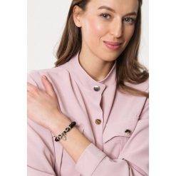 Czarna Bransoletka Flashing. Czarne bransoletki damskie Born2be, złote. Za 19,99 zł.