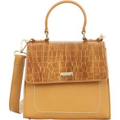 Doca Torebka damska crossbody 15290. Torebki klasyczne damskie Doca, bez wzorów, eleganckie, bez dodatków. W wyprzedaży za 184,00 zł.