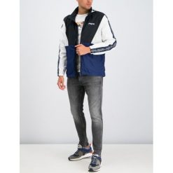 Kurtka przejściowa Pepe Jeans PM402100. Kurtki męskie Pepe Jeans, xl, bez wzorów, z jeansu, bez kaptura. W wyprzedaży za 339,00 zł.