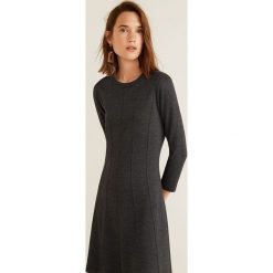 Mango - Sukienka Jersey. Szare sukienki damskie Mango, na co dzień, s, bez wzorów, z elastanu, casualowe, z okrągłym kołnierzem, z długim rękawem, długie, mini, rozkloszowane. W wyprzedaży za 69,90 zł.