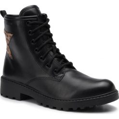 Trapery GEOX - J Casey G. G J9420G 000BC C9999 D Black. Czarne śniegowce dziewczęce Geox. W wyprzedaży za 259,00 zł.