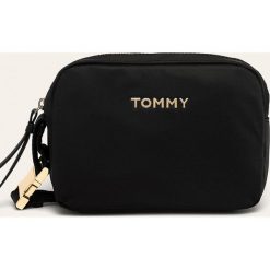 Tommy Hilfiger - Torebka. Niebieskie listonoszki damskie TOMMY HILFIGER, w paski, z poliesteru, na ramię, małe, bez dodatków. W wyprzedaży za 269,90 zł.