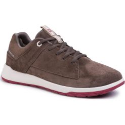 Sneakersy CATERPILLAR - Quest P724166 Muddy. Pomarańczowe sneakersy męskie Caterpillar, bez zapięcia. W wyprzedaży za 279,00 zł.