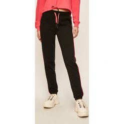 Only - Spodnie sportowe. Szare spodnie damskie ONLY, s, bez wzorów, z bawełny. Za 149,90 zł.