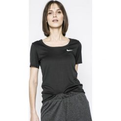 Nike - Top. Szare topy sportowe damskie Nike, s, z poliesteru, z okrągłym kołnierzem. W wyprzedaży za 89,90 zł.