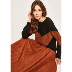 Answear - Sweter. Czarne swetry damskie ANSWEAR, s, bez wzorów, z poliesteru, bez rękawów, bez kaptura. W wyprzedaży za 79,90 zł.