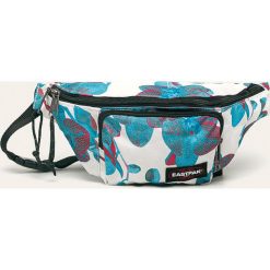 Eastpak - Nerka. Niebieskie nerki damskie Eastpak, w paski, z poliesteru, bez dodatków. W wyprzedaży za 79,90 zł.