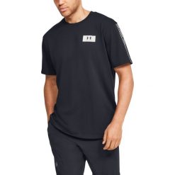 Under Armour Performance Koszulka Czarny. Czarne podkoszulki męskie Under Armour, xl, z nadrukiem, z bawełny, z krótkim rękawem. Za 171,95 zł.