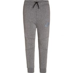 Nike Performance TECH PANT Spodnie treningowe carbon heather/black/cool grey. Szare spodnie chłopięce marki Nike Performance, z bawełny. W wyprzedaży za 239,20 zł.