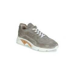 Buty Moma OLIVER GRICIO. Szare trampki i tenisówki damskie marki Moma, bez wzorów, bez zapięcia. Za 1249,00 zł.