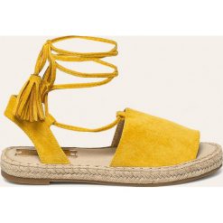 Answear - Espadryle Bestelle. Żółte espadryle damskie ANSWEAR, bez wzorów, z gumy, bez obcasa, na obcasie. W wyprzedaży za 89,90 zł.