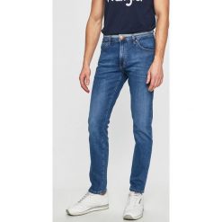 Wrangler - Jeansy Larston. Niebieskie jeansy męskie marki Wrangler. Za 319,90 zł.