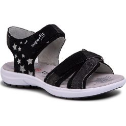 Sandały SUPERFIT - 6-06201-00 M Schwarz. Czarne sandały dziewczęce Superfit, ze skóry, bez zapięcia. Za 299,00 zł.
