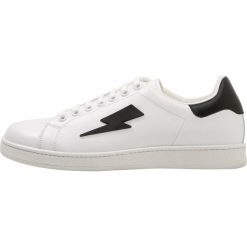 Trampki męskie: Neil Barrett THUNDERBOLT TENNIS Tenisówki i Trampki white