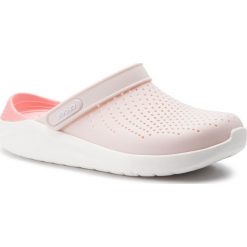 Klapki CROCS - Literide Clog 204592 Barely Pink/White. Różowe klapki damskie Crocs, bez wzorów, z tworzywa sztucznego, bez obcasa. W wyprzedaży za 189,00 zł.