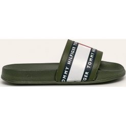 Tommy Hilfiger - Klapki dziecięce. Sandały chłopięce TOMMY HILFIGER, z gumy, bez zapięcia. Za 139,90 zł.