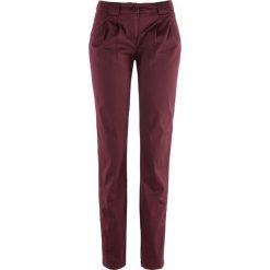 Spodnie chino ze stretchem bonprix czerwony klonowy. Czerwone chinosy damskie bonprix, bez wzorów. Za 74,99 zł.
