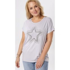 Szara Bluzka Moreliana. Szare bluzki damskie Born2be, xl, bez wzorów, bez kołnierzyka, bez rękawów. W wyprzedaży za 29,99 zł.