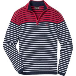Sweter ze stójką w paski, z bawełny z recyclingu bonprix ciemnoczerwono-ciemnoniebiesko-biały w paski. Czerwone swetry męskie bonprix, xl, w paski, z bawełny, ze stójką, bez kaptura. Za 79,99 zł.